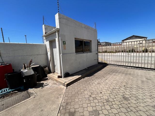 To Let commercial Property for Rent in Deal Party Eastern Cape